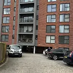 Bournemouth Bh1 Balcony With Parking Apartment